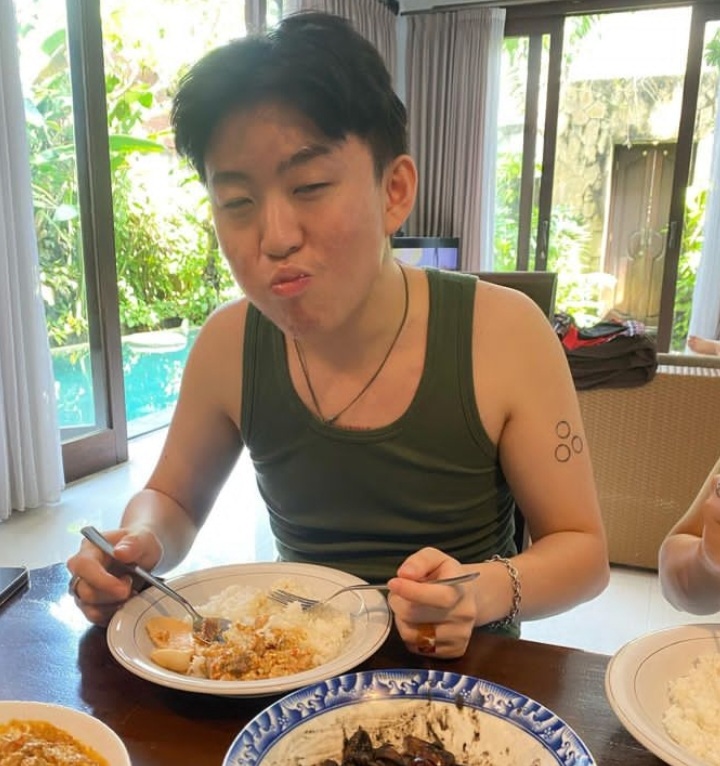 Rich Brian pulang kampung Instagram