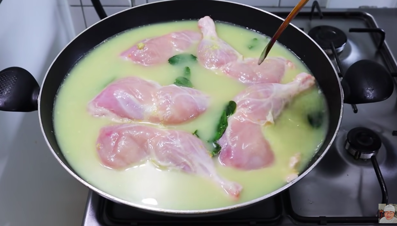 5 Trik bikin ayam goreng lengkuas yang gurih, renyah dan antigosong