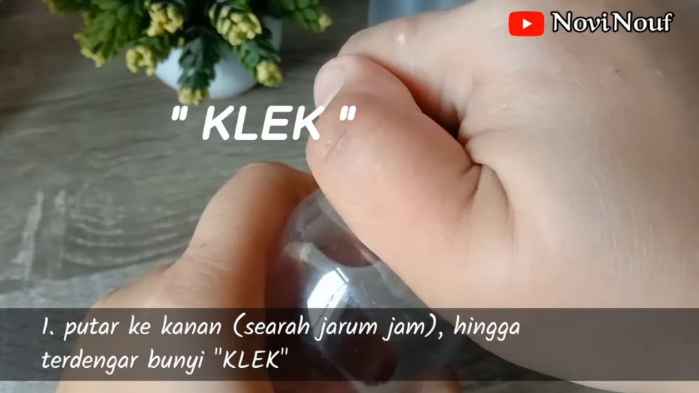 Tanpa mesin, ini cara segel tutup botol plastik untuk bisnis rumahan