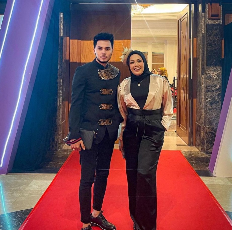 Momen kebersamaan Elly Sugigi Instagram Momen kebersamaan Elly Sugigi Instagram