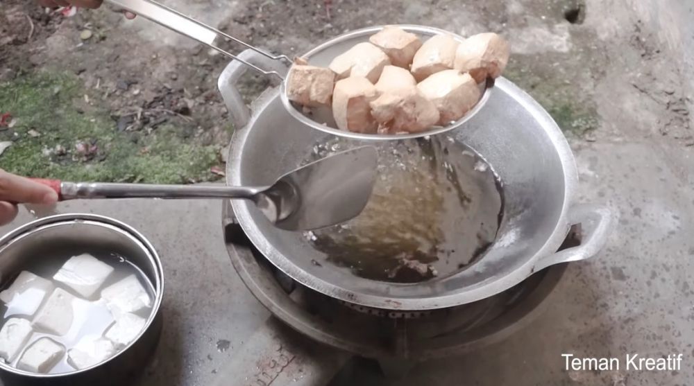 9 Cara membuat tahu Sumedang dari tahu putih biasa, gurih dan lezat