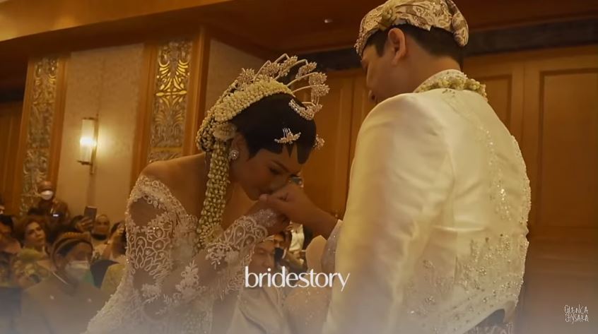 Momen akad nikah Glenca Chysara dan Rendi Jhon © 2022 You Tube 