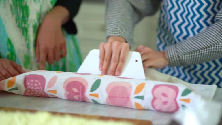 8 Alat baking Ratna Galih, bikin kue jadi praktis dan mudah dihias