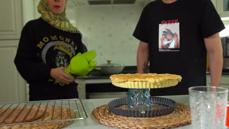 8 Alat baking Ratna Galih, bikin kue jadi praktis dan mudah dihias