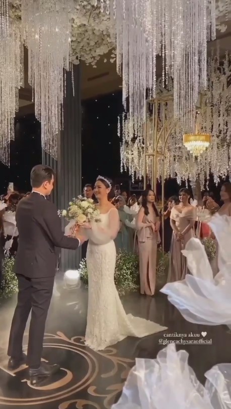 Pesona Glenca Chysara di pernikahan © berbagai sumber Pesona Glenca Chysara di pernikahan © berbagai sumber