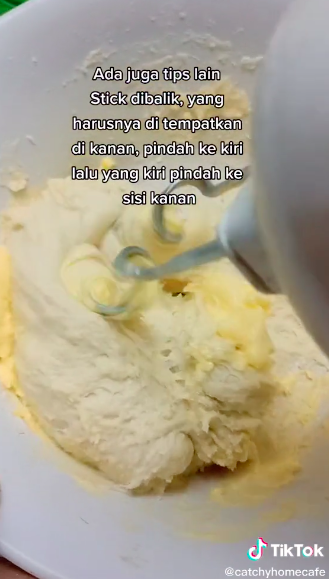 Pemula wajib tahu, ini cara pakai hand mixer agar adonan kalis