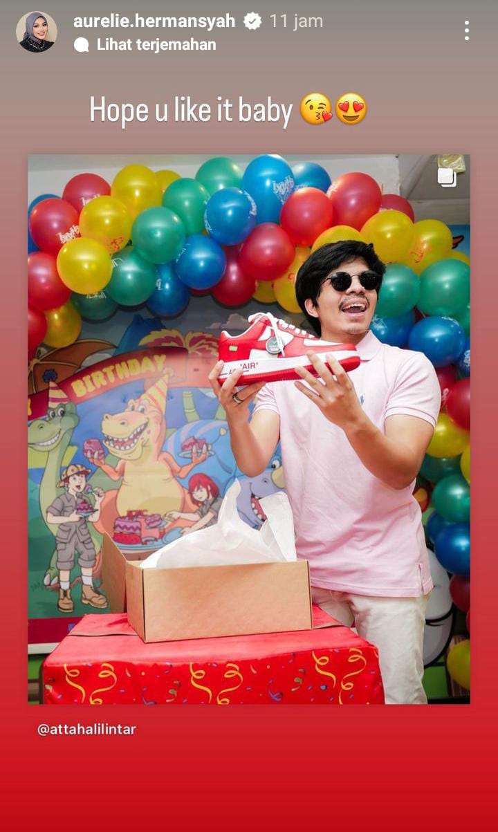 penampakan kado mewah Atta Halilintar ke-28 © 2022 berbagai sumber penampakan kado mewah Atta Halilintar ke-28 © 2022 berbagai sumber