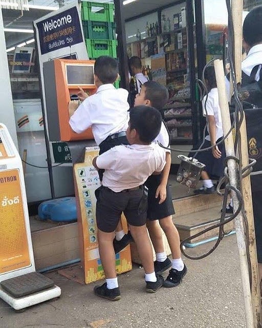 cowok kalau kelompokan malah nyeleneh © berbagai sumber