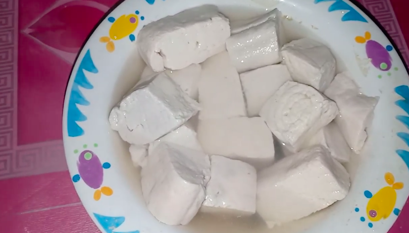 Jangan dibuang, ini cara mudah hilangkan bau tak sedap pada tahu putih