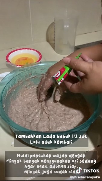 5 Trik bikin pempek adaan agar mudah dibentuk dan hasilnya nggak keras