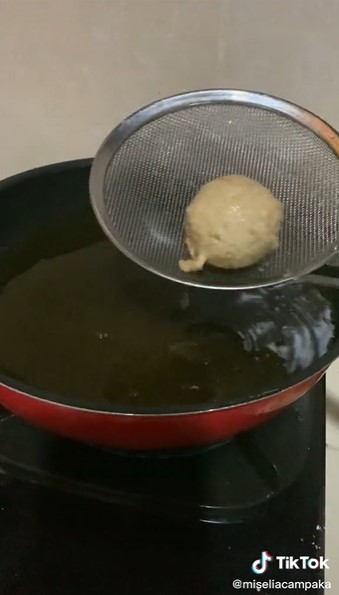 5 Trik bikin pempek adaan agar mudah dibentuk dan hasilnya nggak keras