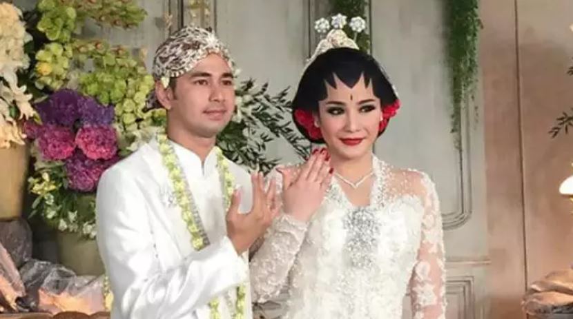 Potret pernikahan anak rocker © 2022 berbagai sumber