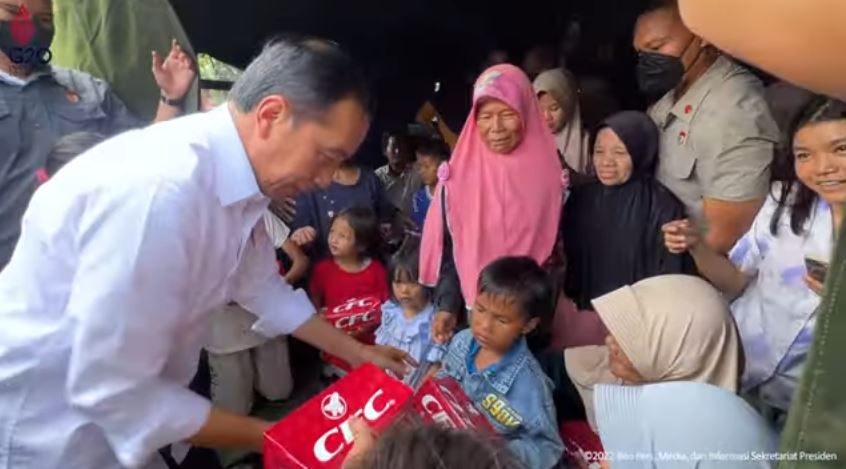 Jokowi kunjungi korban gempa Cianjur © 2022 brilio.net