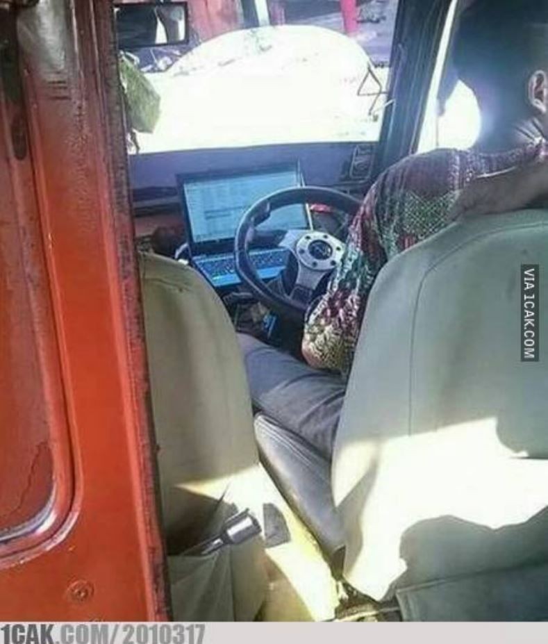 potret di dalam angkot © berbagai sumber