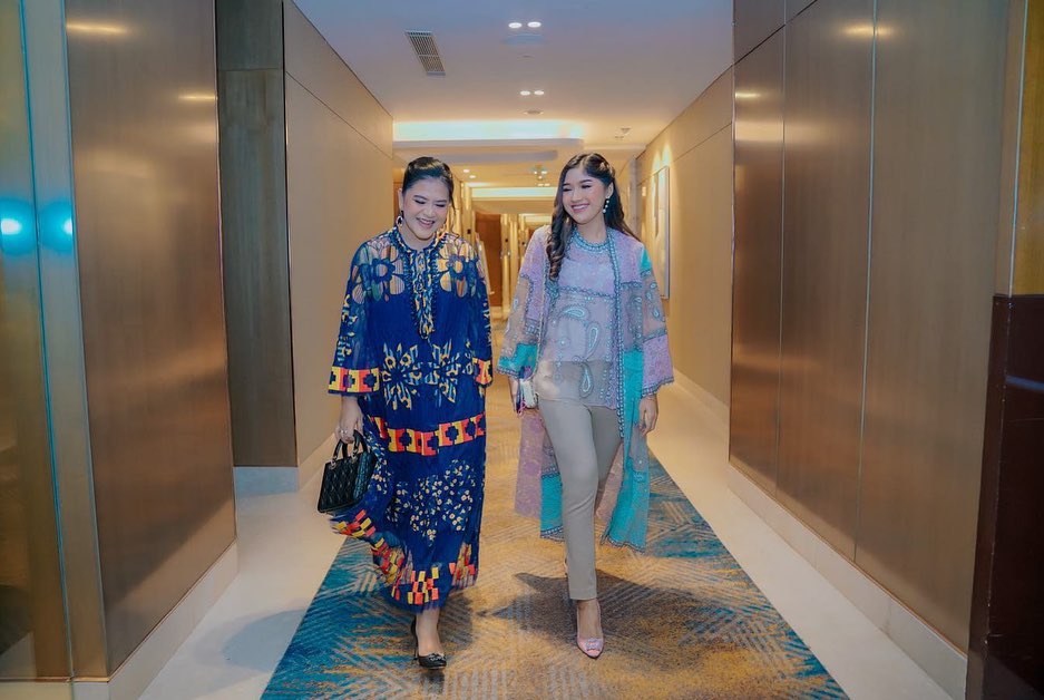 Erina Gudono dan Kahiyang ke fashion show © 2022 brilio.net