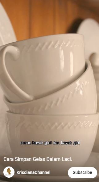 Trik menyusun cangkir di dalam laci, lebih rapi dan tak makan tempat