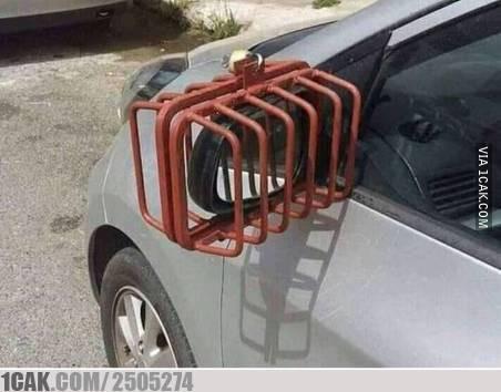 Penampakan nyeleneh spion kendaraan © berbagai sumber Penampakan nyeleneh spion kendaraan © berbagai sumber