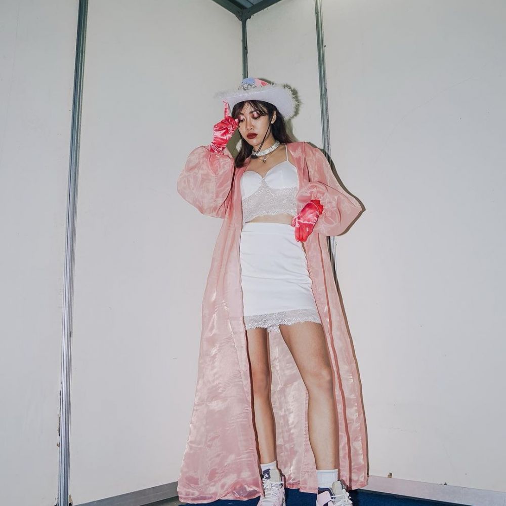 Widi Verratale saat konser istimewa Widi Verratale saat konser istimewa