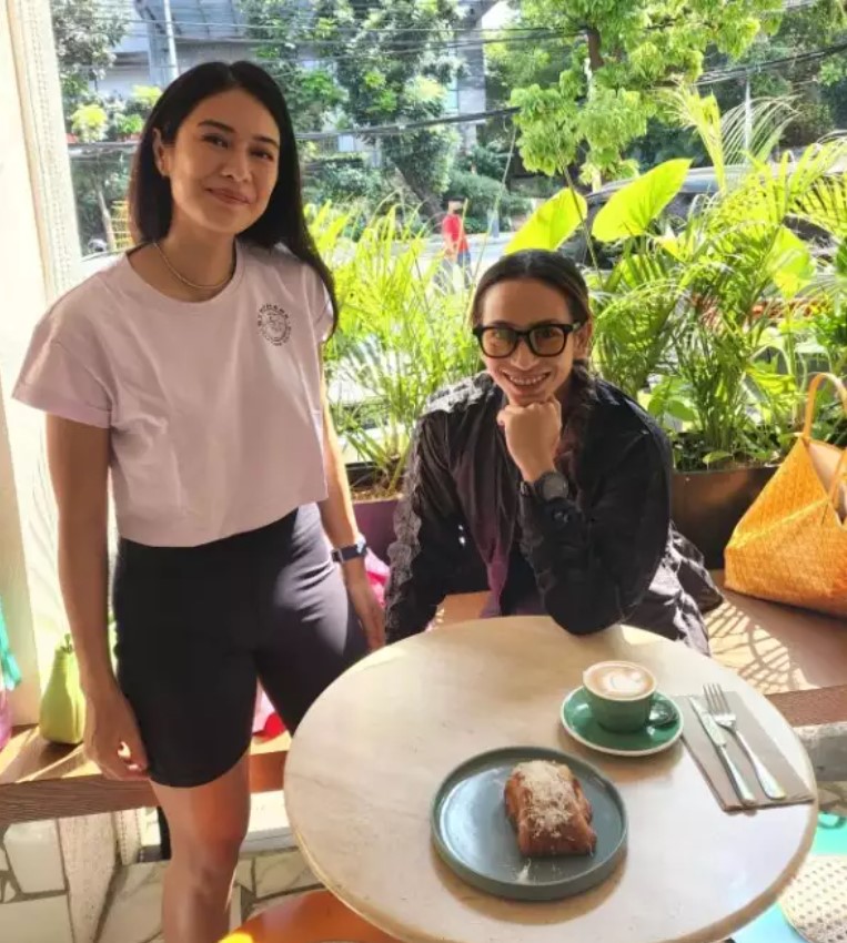9 Menu sarapan Dian Sastrowardoyo, jaga tubuh sehat dan langsing