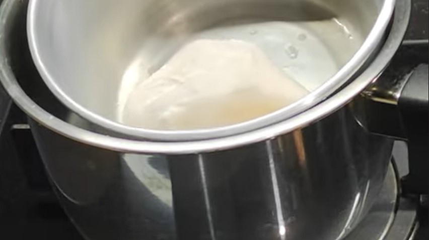 Trik cepat mencairkan santan beku, cuma 5 menit dan tak mudah pecah