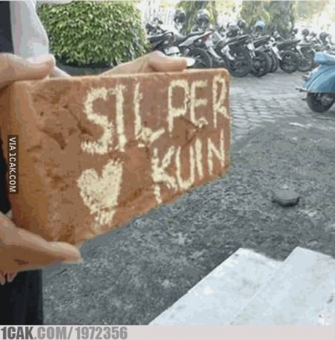 hadiah nyeleneh untuk kekasih © berbagai sumber hadiah nyeleneh untuk kekasih © berbagai sumber