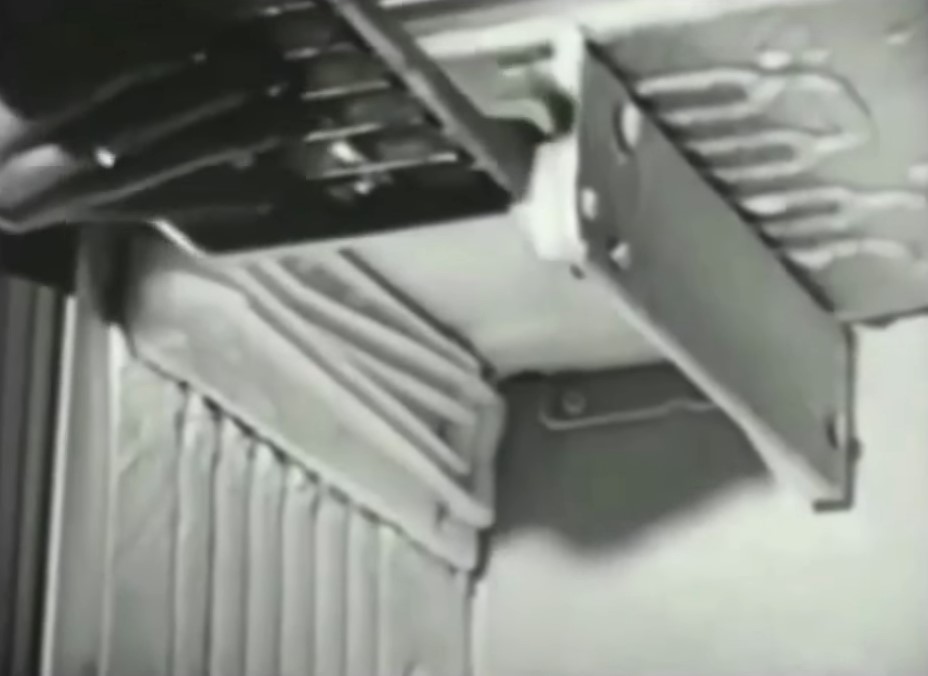 Jarang diketahui, ini 9 potret penampakan kulkas canggih tahun 1956