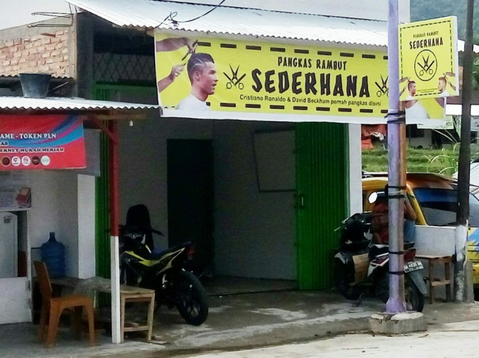 nama salon cukur malah nyeleneh banget © berbagai sumber