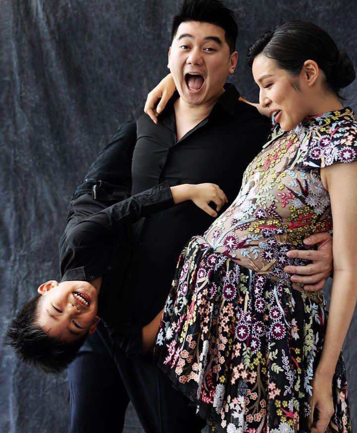 11 Potret Tiffany Soetanto istri Chef Arnold maternity tema superhero