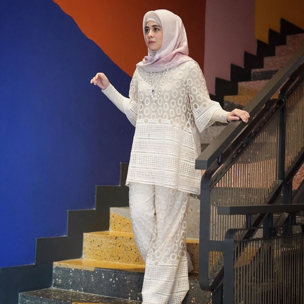  potret penampilan baru Risty Tagor © berbagai sumber