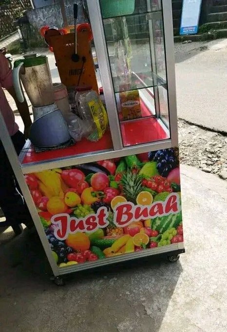 salah translate di spanduk nyeleneh © berbagai sumber