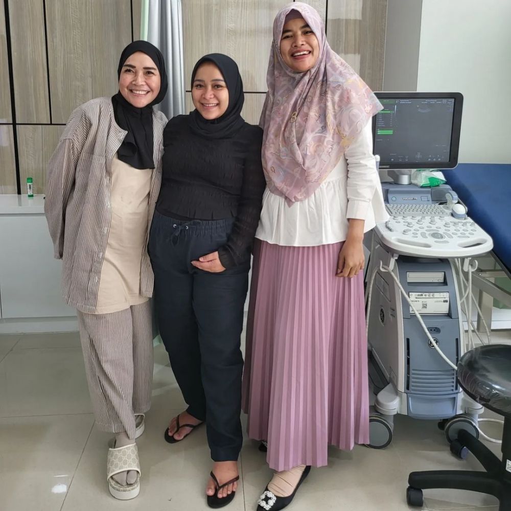 Potret umi kalsum awet muda © berbagai sumber