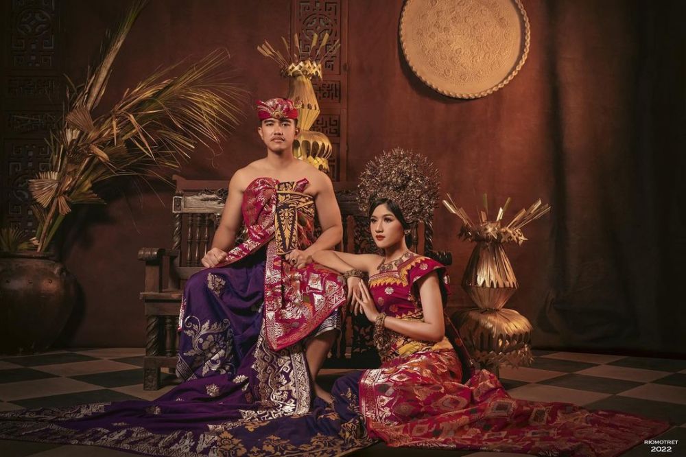 Erina Gudono mirip Iriana Jokowi © 2022 berbagai sumber