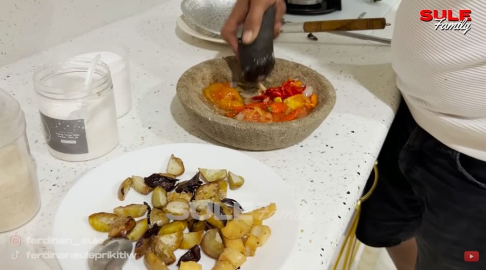 10 Kreasi masakan simpel buatan Sule, sederhana khas menu rumahan