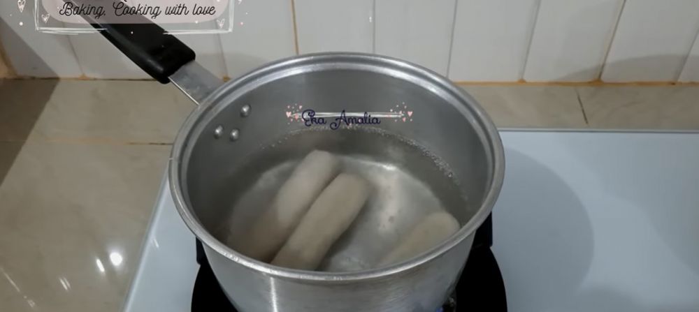 5 Trik mengolah pempek beku agar tetap kenyal, jangan langsung goreng