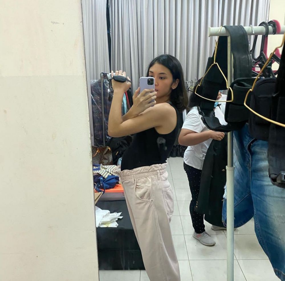 Canti Tachril baby bump Instagram