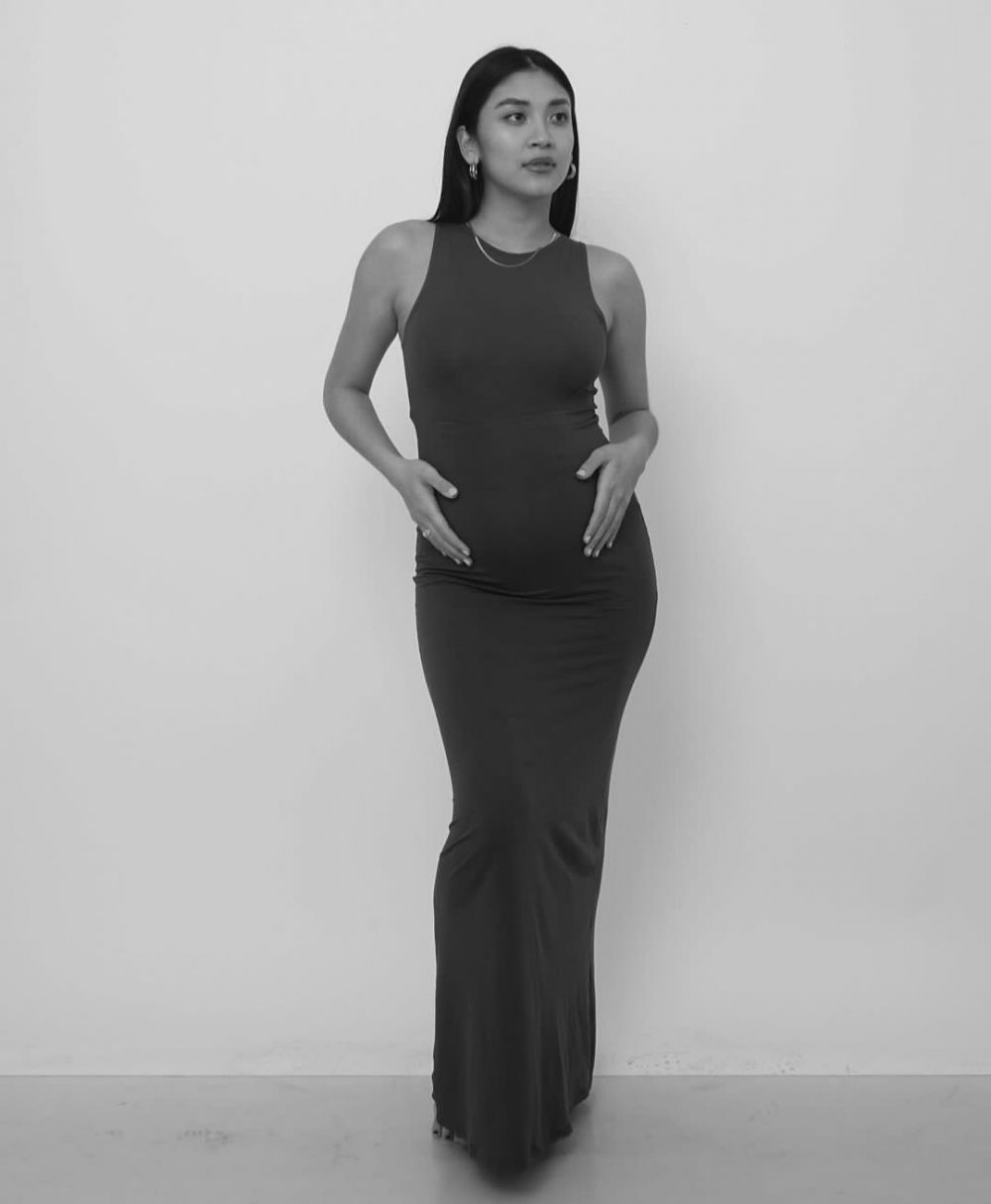 Canti Tachril baby bump Instagram