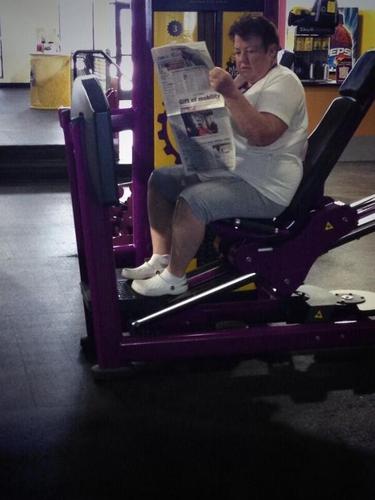 orang akali olahraga nyeleneh © berbagai sumber