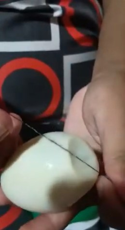 6 Trik mudah membelah telur rebus agar rapi, cocok untuk pemula