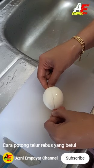 6 Trik mudah membelah telur rebus agar rapi, cocok untuk pemula