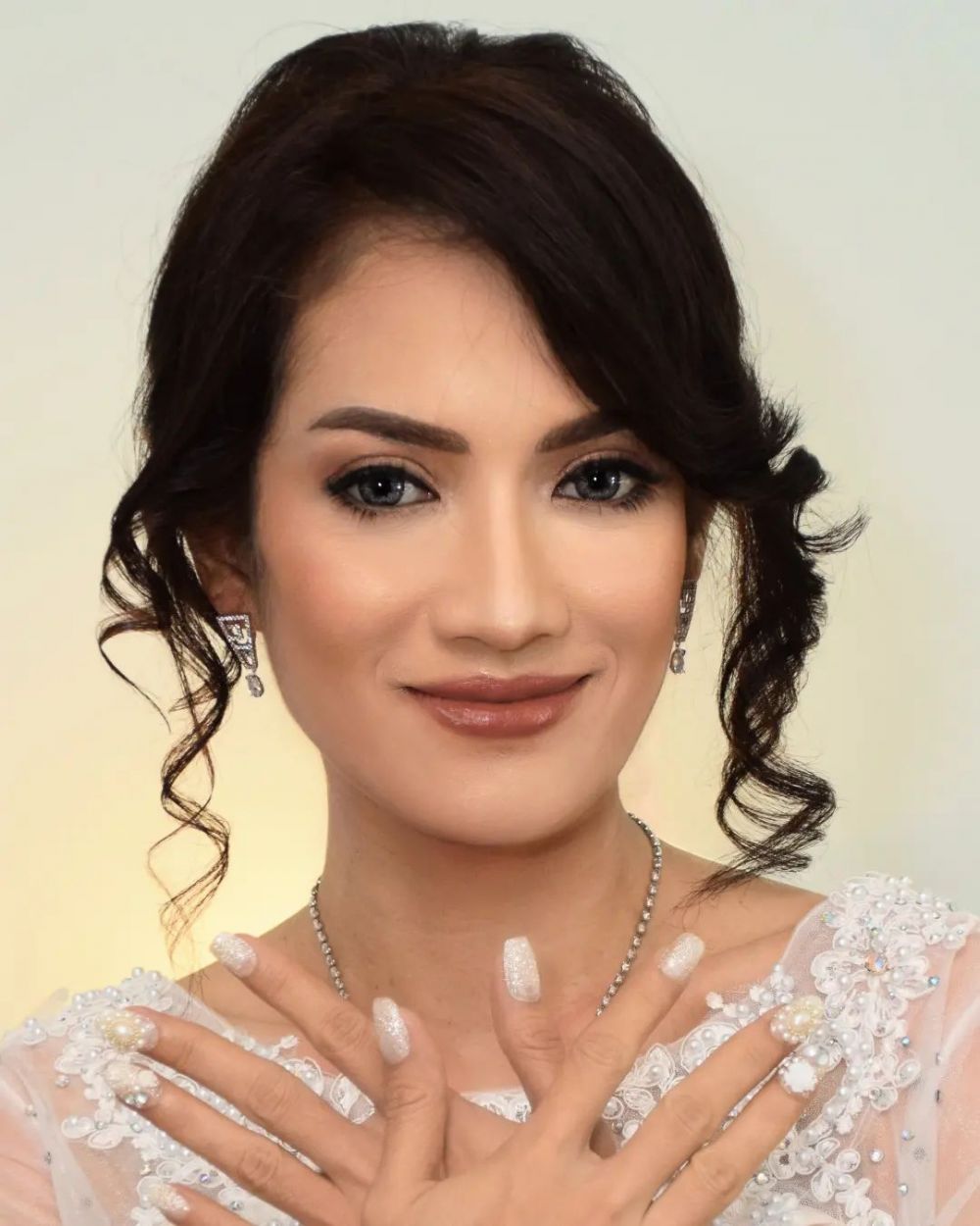 potret lucyana istri mudjie massaid © instagram