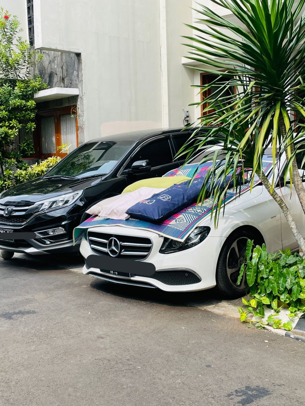  kendaraan alih fungsi jadi tempat jemur © berbagai sumber