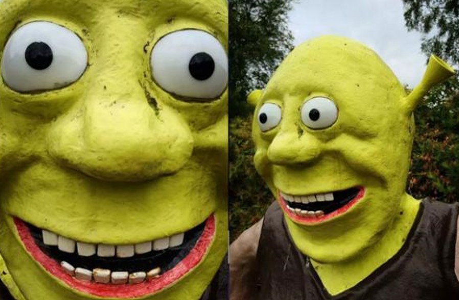 Patung Shrek Berbagai sumber Patung Shrek Berbagai sumber