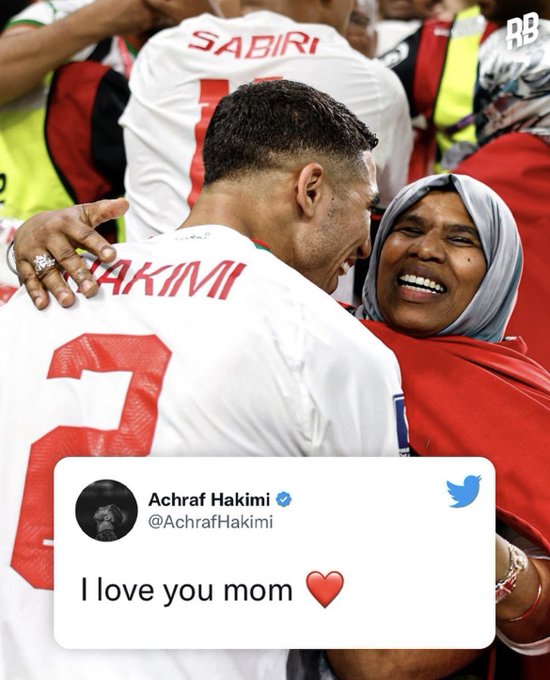 Momen Achraf Hakimi peluk ibu usai Maroko kalahkan Belgia, bikin haru