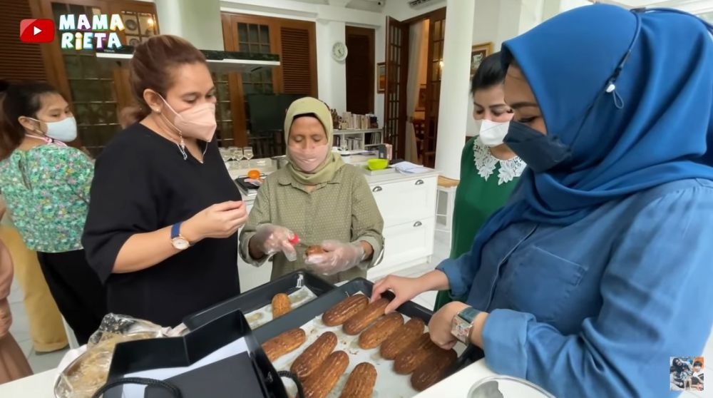 10 Inspirasi dessert ala Rieta Amilia, simpel khas rumahan