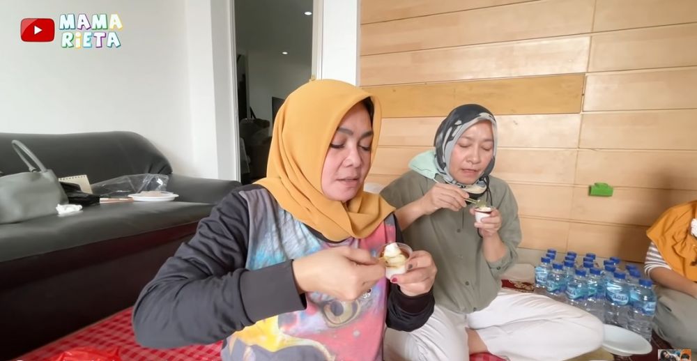 10 Inspirasi dessert ala Rieta Amilia, simpel khas rumahan