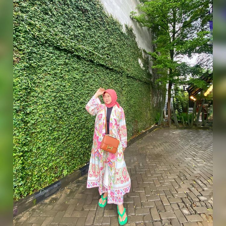 OOTD Shelvie Hana istri Daus Mini © Instagram/@firdaushelvie91