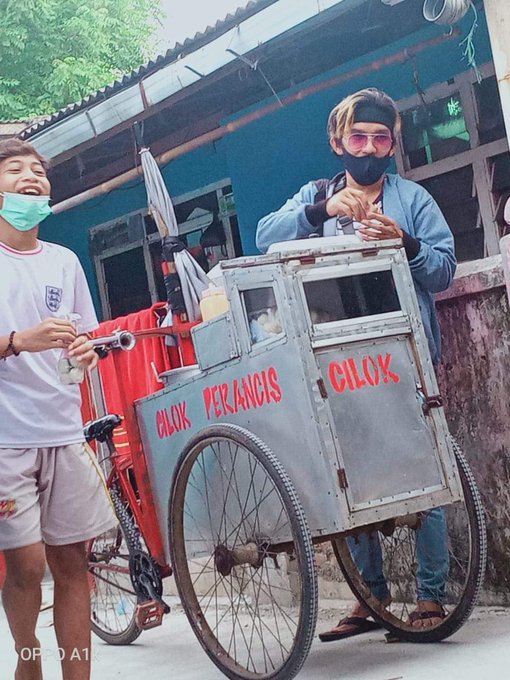 gaya rambut tukang jualan kocak © berbagai sumber