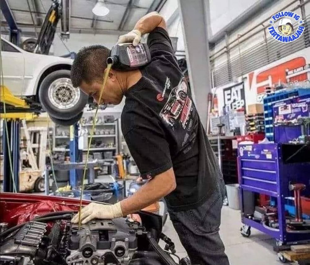 montir bengkel tingkahnya ada-ada aja © berbagai sumber montir bengkel tingkahnya ada-ada aja © berbagai sumber