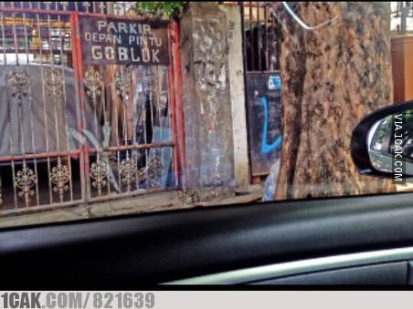 larangan parkir tulisannya gagal paham © berbagai sumber larangan parkir tulisannya gagal paham © berbagai sumber