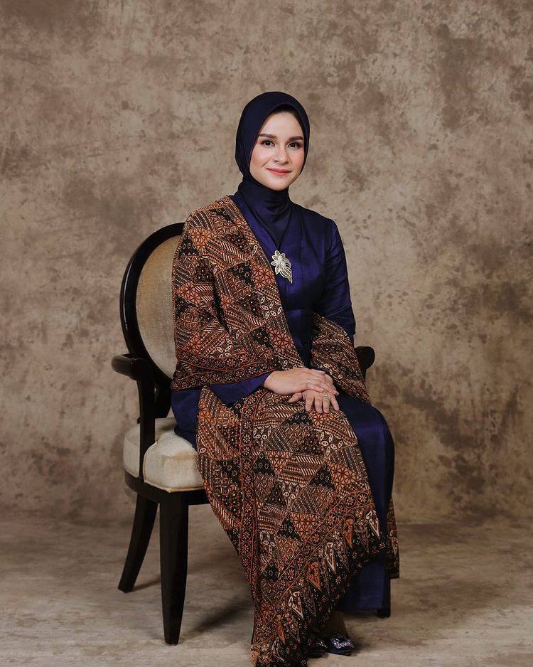 Priska Paramita Indonesian Idol istri bupati © berbagai sumber